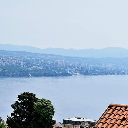 Sea La Vie Apartment Опатия Екстериор снимка
