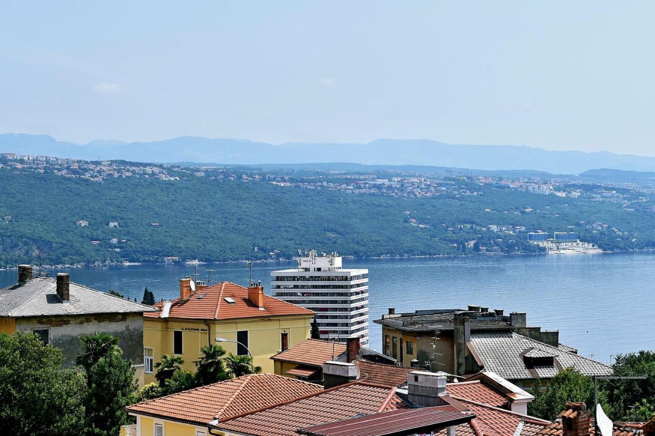 Sea La Vie Apartment Опатия Екстериор снимка